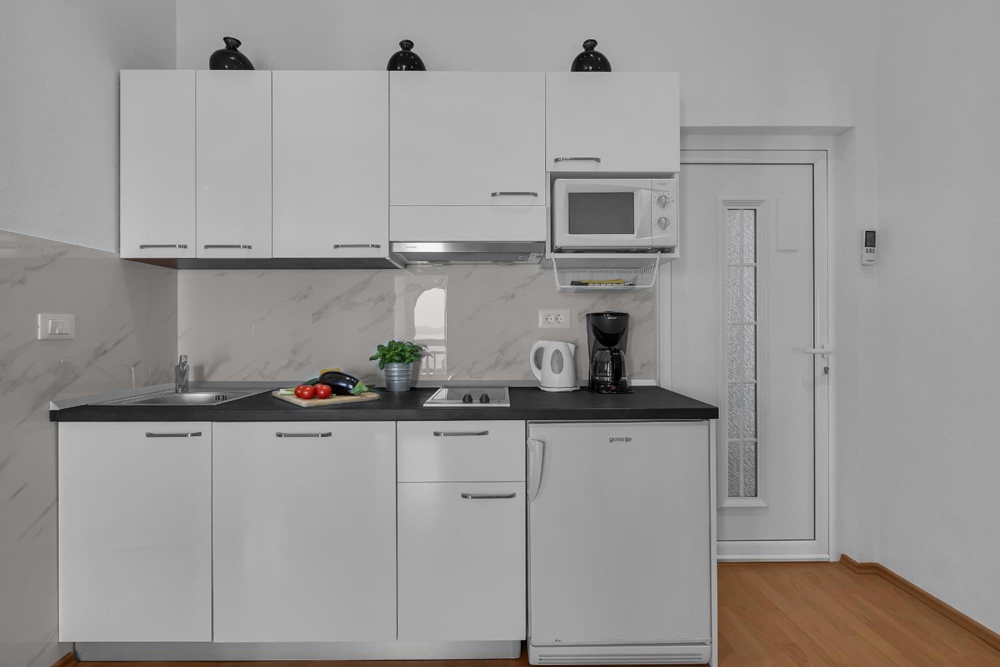 Apartments Villa Katarina Tucepi Luaran gambar