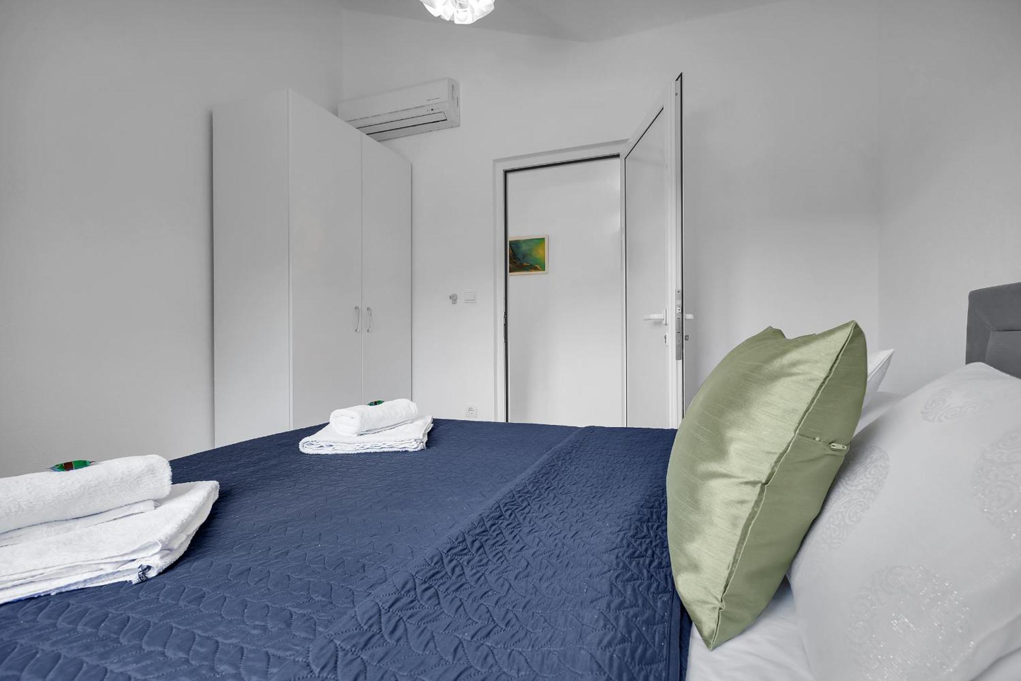 Apartments Villa Katarina Tucepi Luaran gambar
