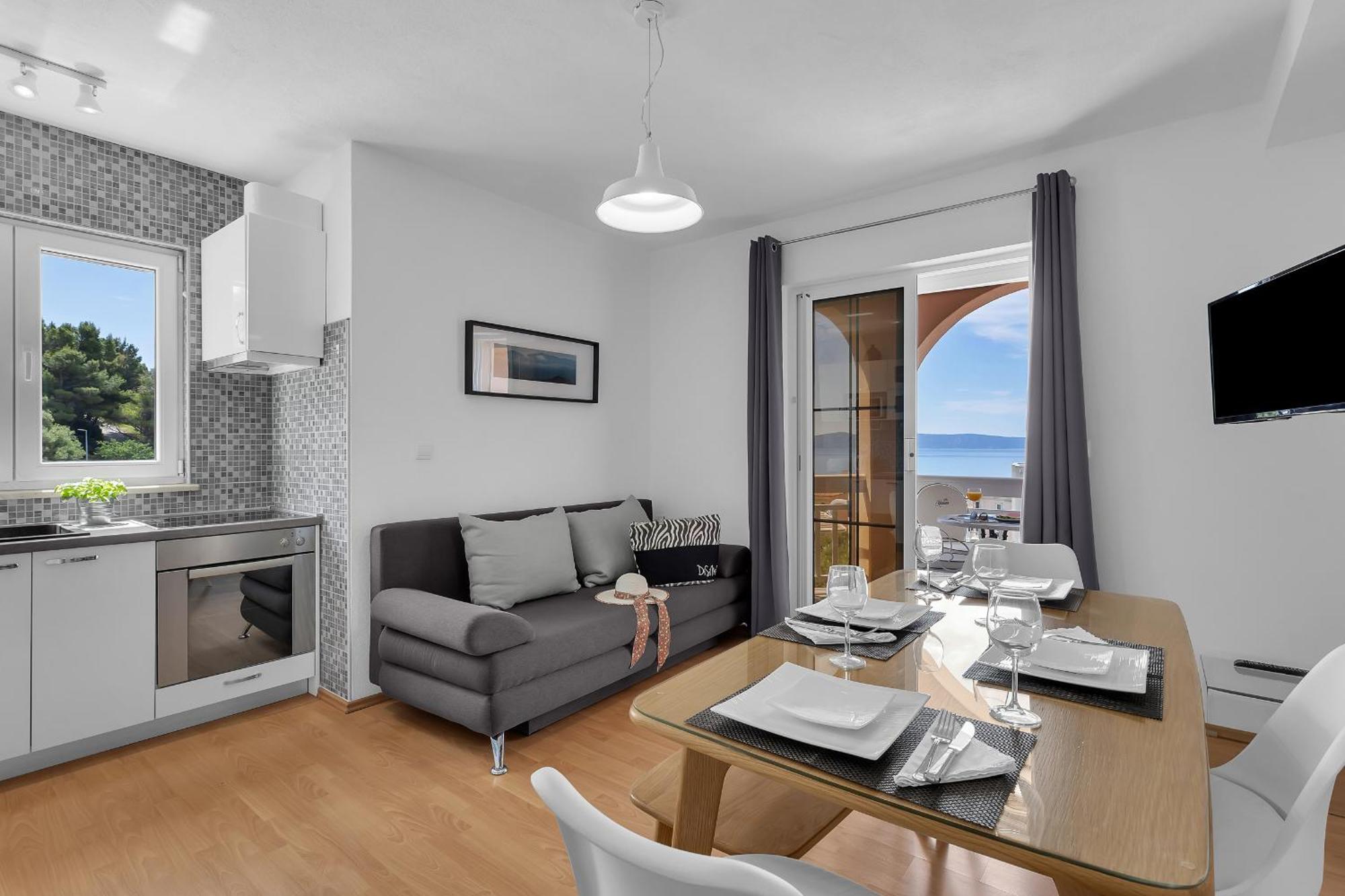Apartments Villa Katarina Tucepi Bilik gambar