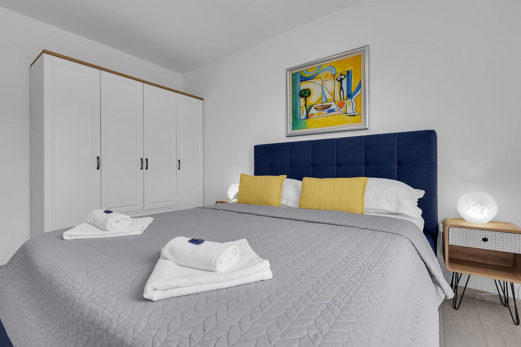 Apartments Villa Katarina Tucepi Bilik gambar