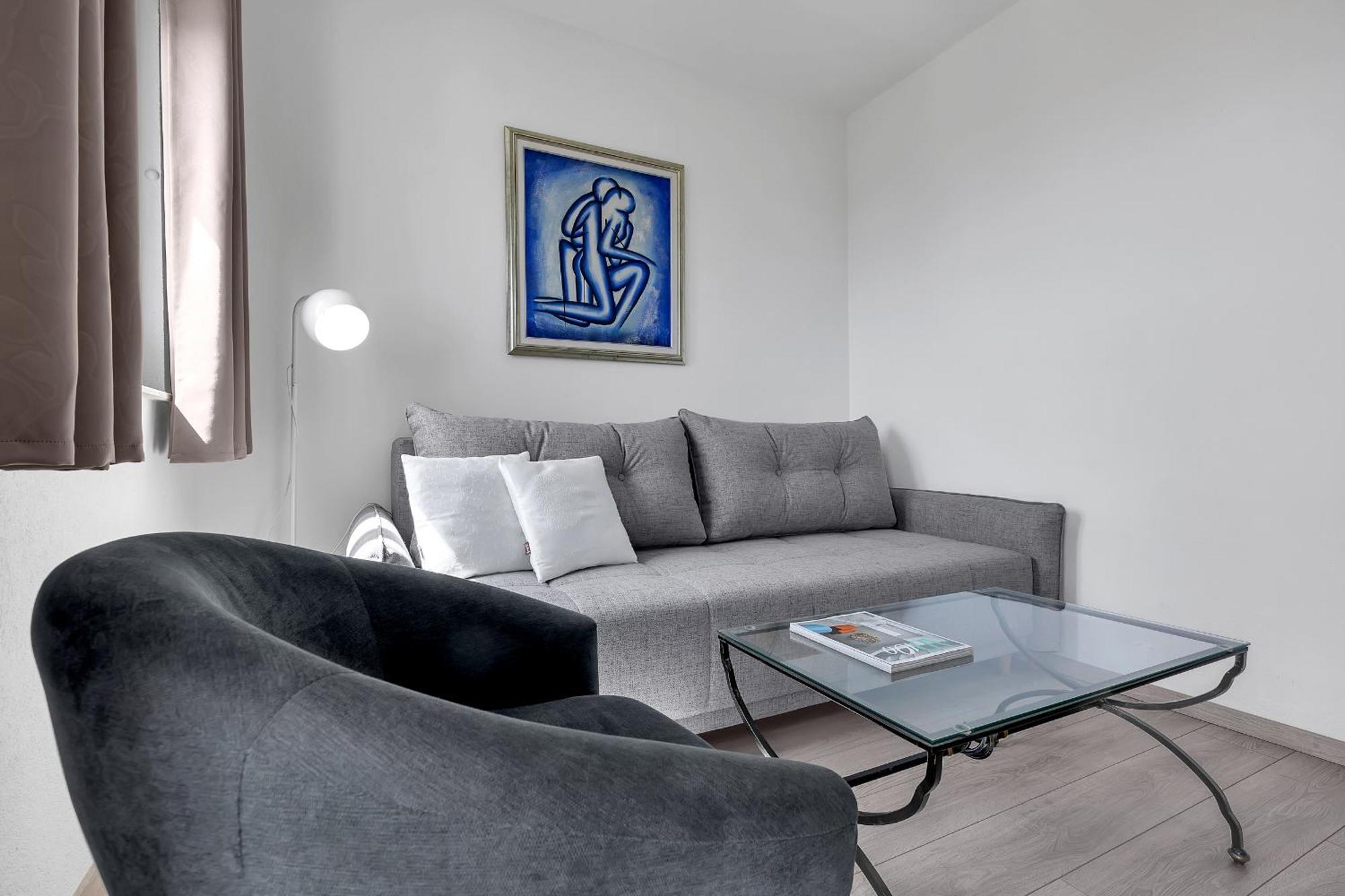 Apartments Villa Katarina Tucepi Bilik gambar