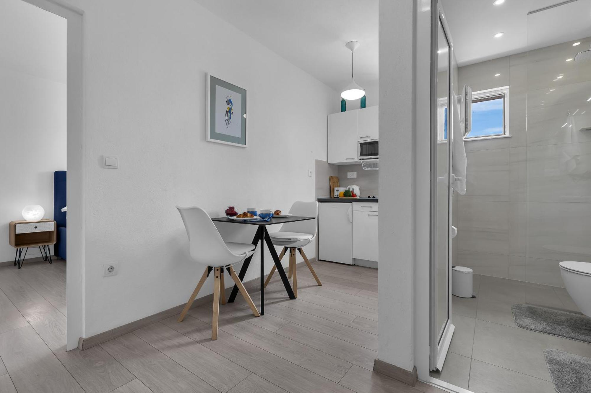 Apartments Villa Katarina Tucepi Bilik gambar